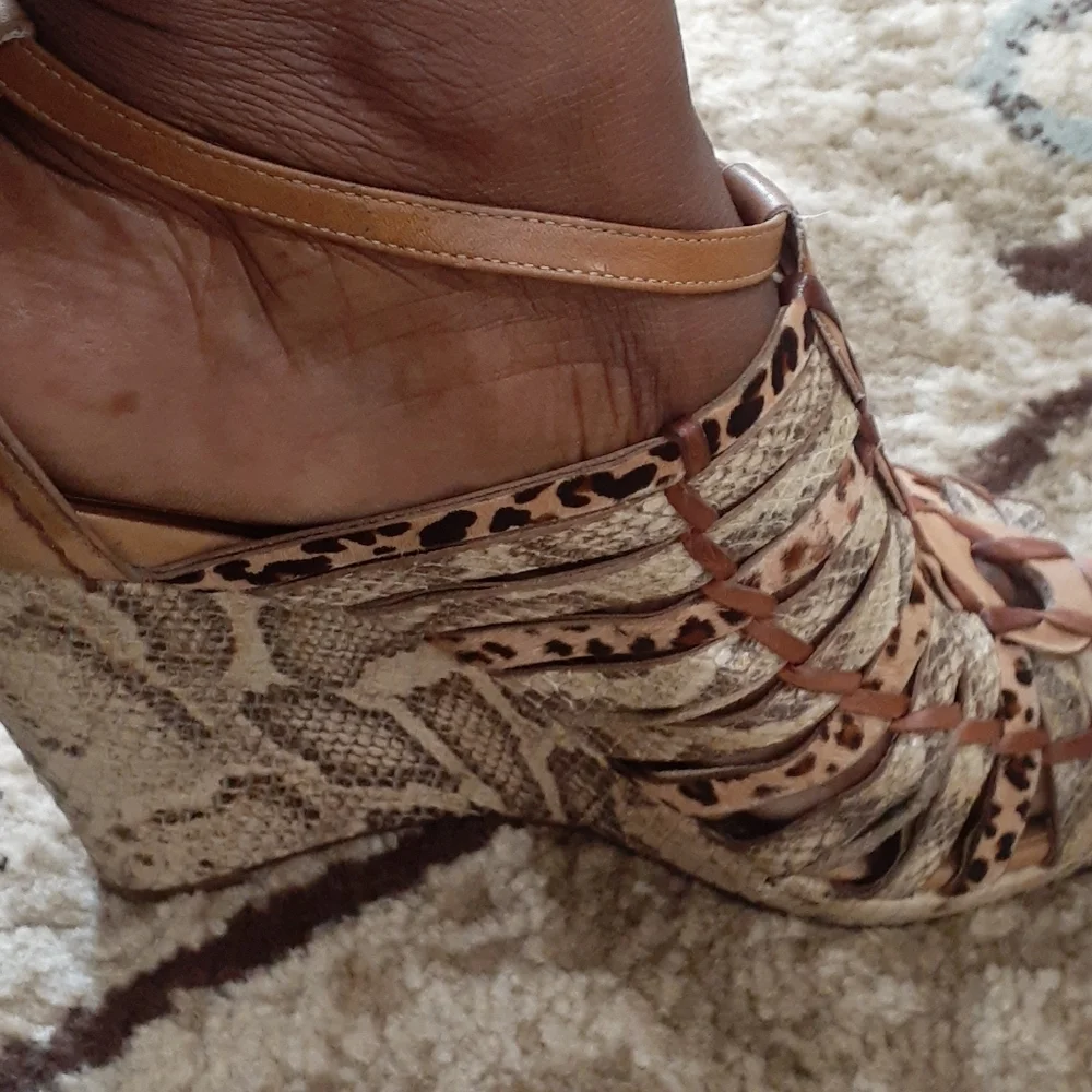 Cole haan snake skin/leather wedge size 9B